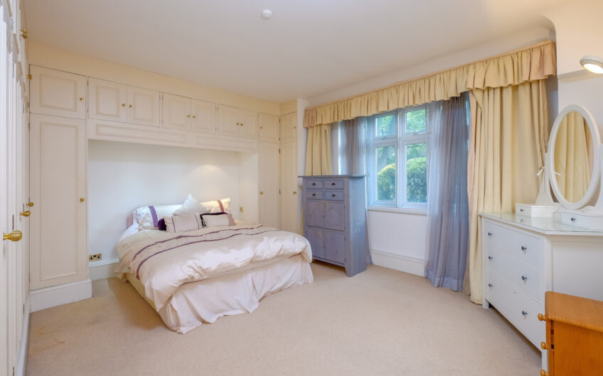 GROVE HALL COURT – ST JOHNS WOOD