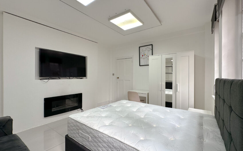 KENTON COURT – KENSINGTON / EARLS COURT